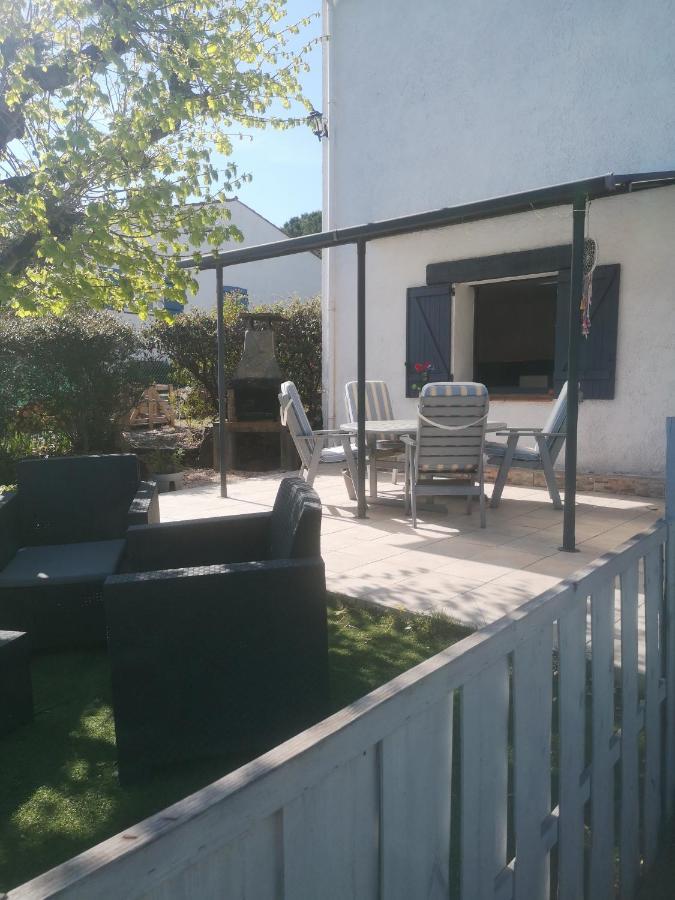 Le Mas Du Bijou Bleu Puget-sur Argens Exterior photo